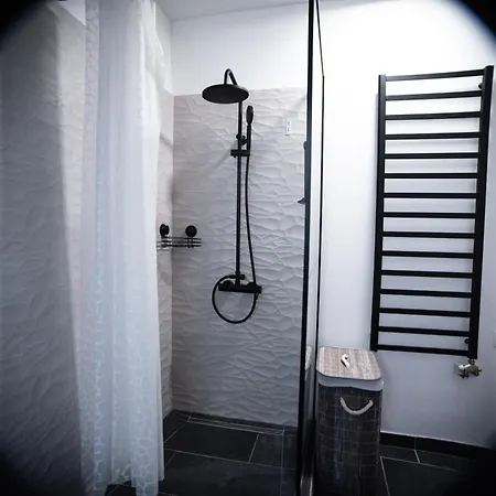 아파트 Treehouse *